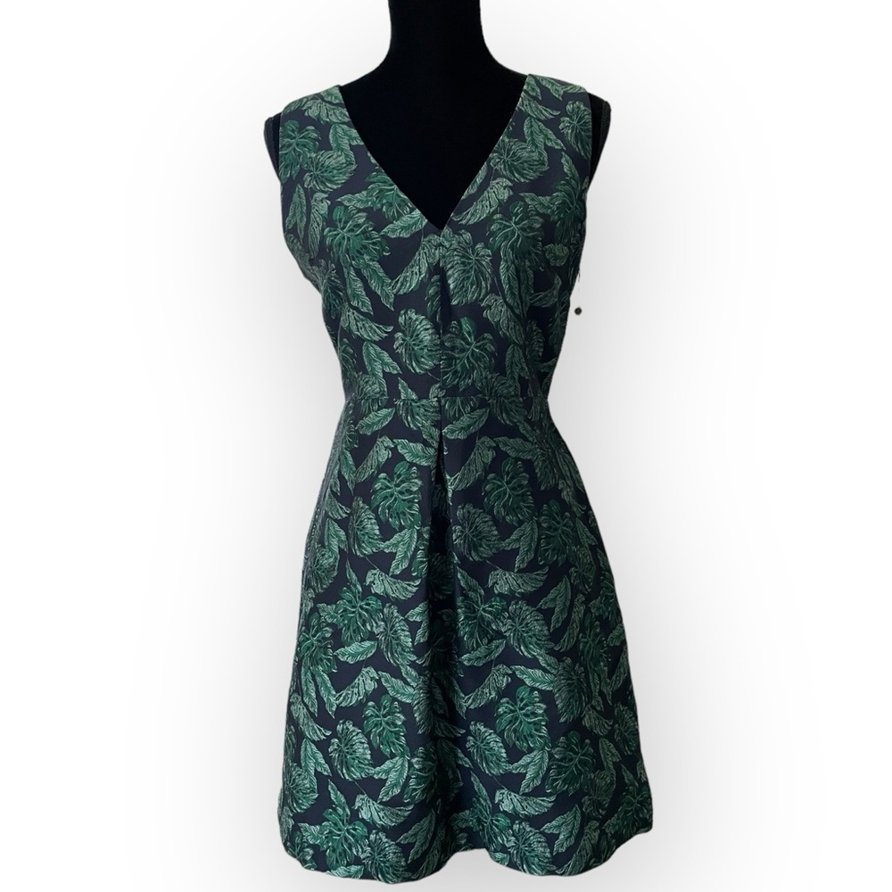 Sam Edelman leaf print v-neck fit and flare sleeveless cocktail dress size 8 new